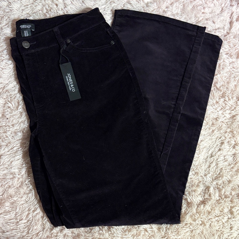 NWT Jones & Co Jones New York eggplant velvet  jeans